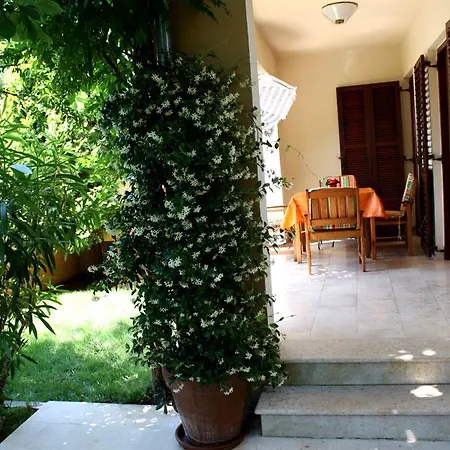 Dolores Appartement *