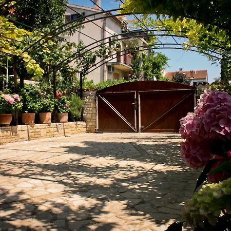 Apartament Dolores *