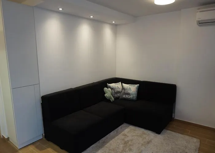 Dolores Ρόβινι